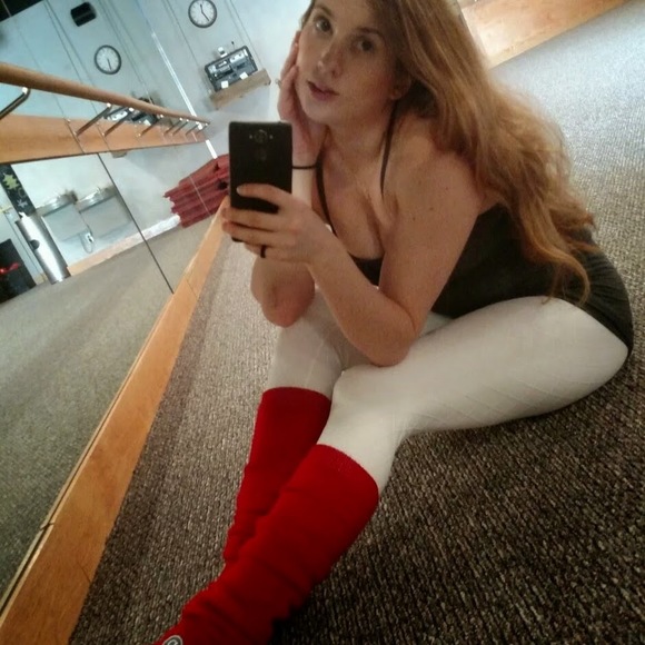 Meet your Posher, Carlene - Picture 1 of 1